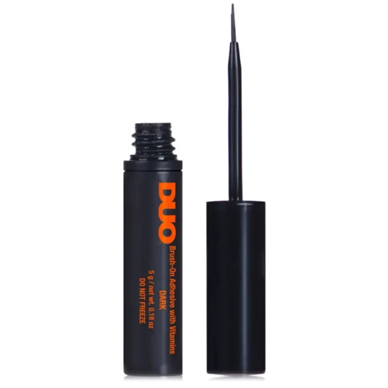 Klej do rzęs czarny DUO Brush On Striplash Adhesive with Vitamins Dark 5ml